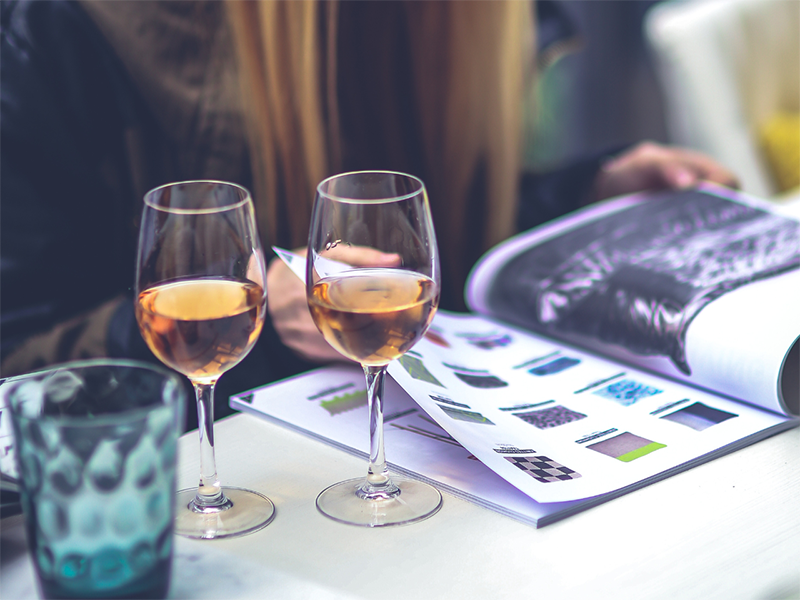 高額な贈り物のお返しや記念日に使いたい高級カタログギフト4選